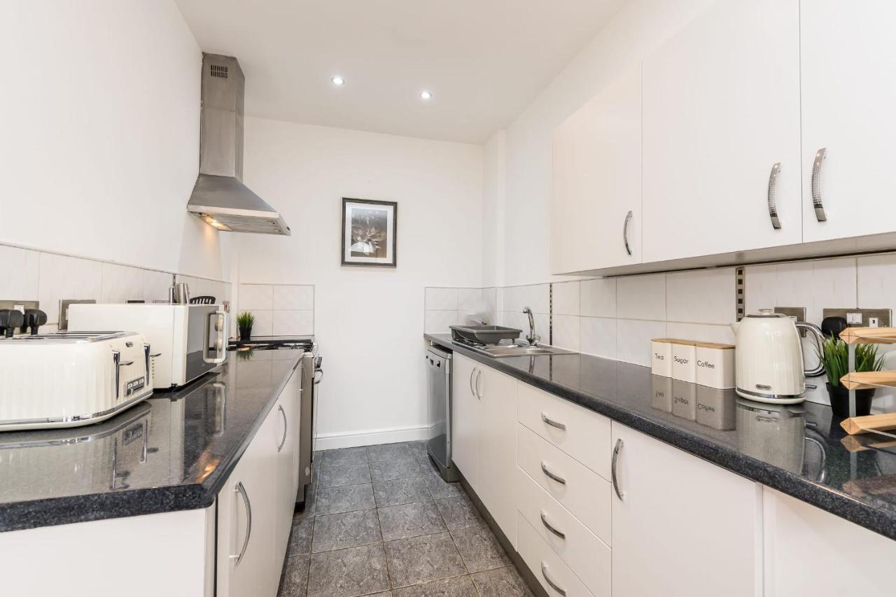 Superb Location, Lovely And Bright 2 Bed Apartment Liverpool Exterior foto